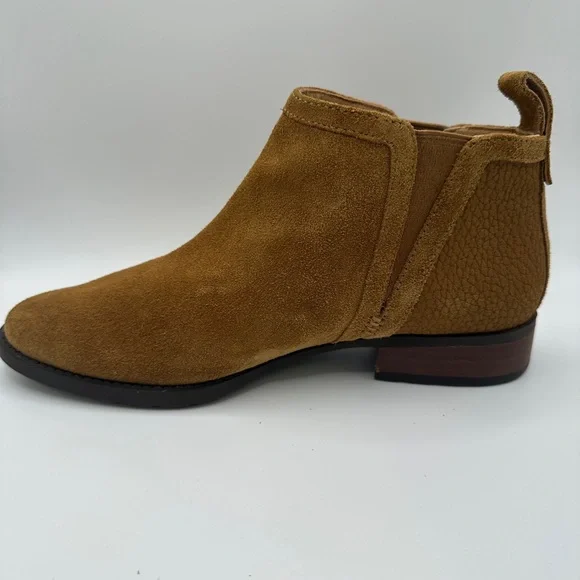 UGG Suede Chelsea Boots - Picture 7 of 11